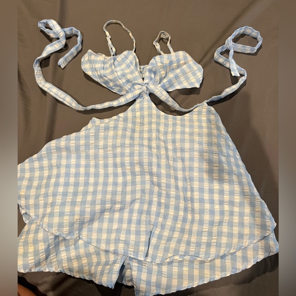 romper - Picture 2 of 3